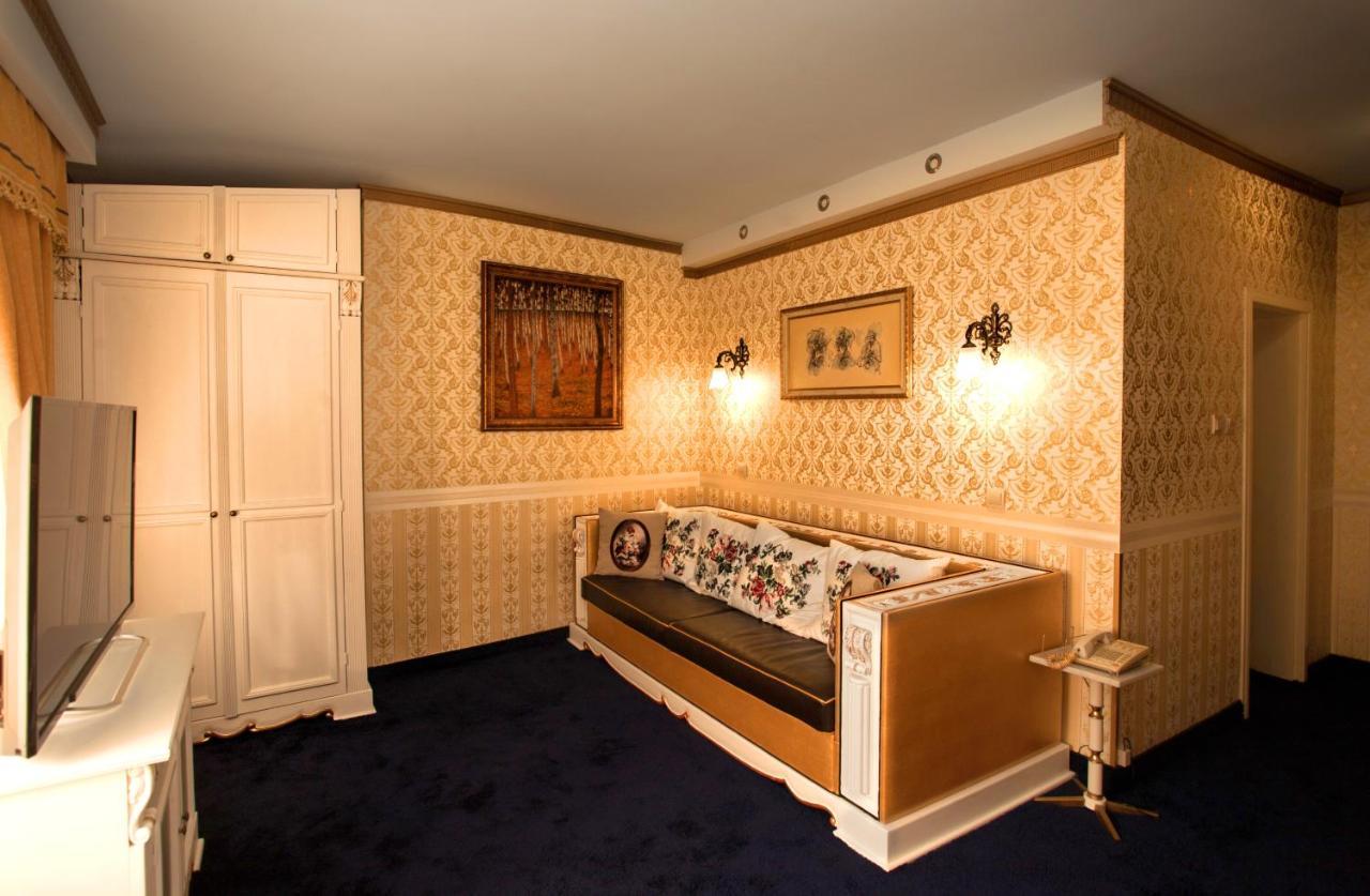 Hotel Sveti Nikola Boyana - Free Parking ソフィア エクステリア 写真
