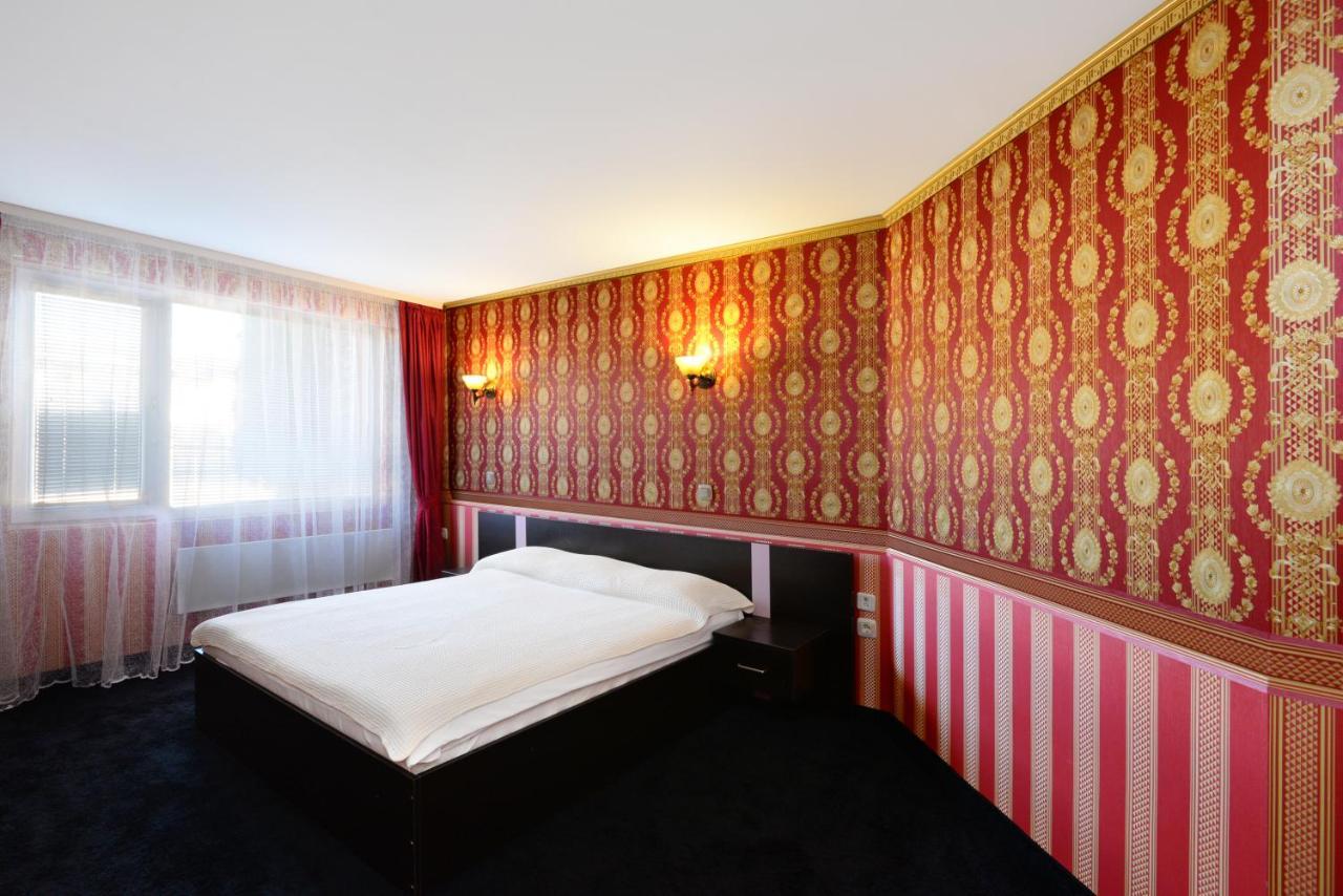 Hotel Sveti Nikola Boyana - Free Parking ソフィア エクステリア 写真
